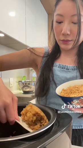 rice cooker recipes pt. 1 ~ rice cooker chicken & soy sauce rice 🍚 | rice cooker recipes