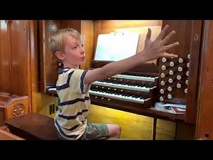 Young organist demonstrates St Saviour's Cathedral 1884 Organ