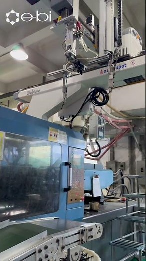 How Automation Transforms Plastic Injection Molding