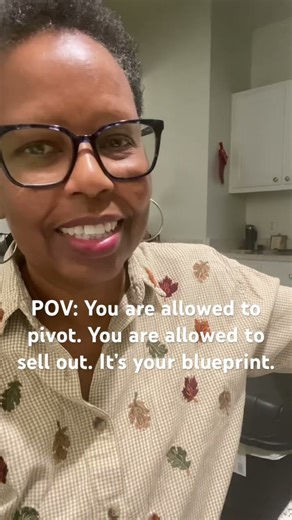 Inspirational mantra. Okay to pivot. Sewing on singer sewing machine. #beginners #tutorial #quotes