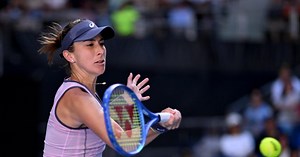 Bencic gagne sur abandon face à Osaka | RTS