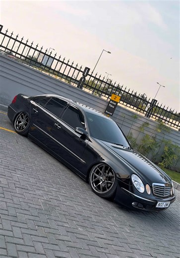 Stanced Benz: Unveiling the Ultimate Mercedes Experience