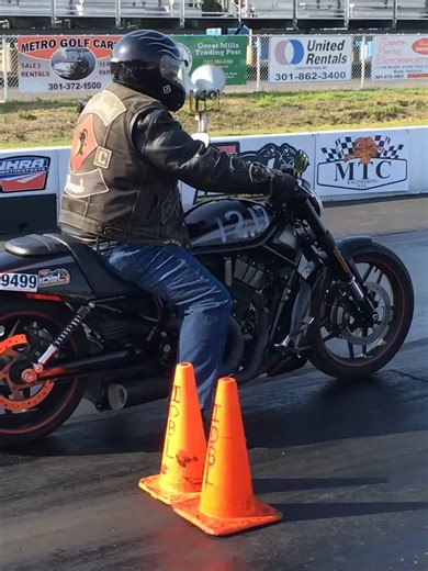 Harley V-Rod vs. Sportbike: A Thrilling Comparison
