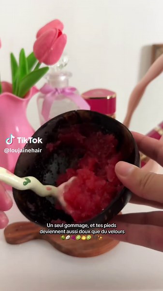 Gommage naturel pour des pieds doux en 5 minutes