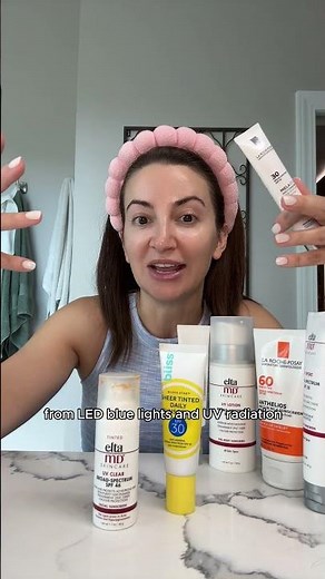 How to CORRECTLY Apply Sunscreen From a Dermatologist 🙌 #skincaretips #spf #sunscreen #shorts