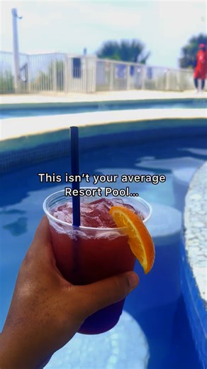 This isn’t your average resort pool… Swim-up bar ✅ Oceanfront views ✅ In-water lounge chairs ✅ #hotelblue #myrtlebeach #vacation #beachfront #grouptrip #pooldeck #trending | VacationMyrtleBeach.com