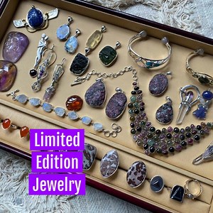 2.1K views · 110 reactions | Get ready for JUICY GEMS  Our next Live SGTV Gem & Mineral Show is on June 22 at 3 pm PT, and we’re planning an evening filled with unbelievable treasures. If you’re new to our SGTV Gem Show, learn how to participate and RSVP here: https://bit.ly/3pQfS9K | Sage Goddess | Facebook