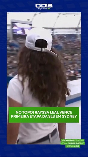 Rayssa Leal conquista título da SLS Sydney com virada emocionante! 🏆🛹 A maranhense Rayssa Leal, de 18 anos, brilhou na etapa de Sydney da Street League Skateboarding (SLS) e conquistou o título da competição com uma pontuação total de 30,1 pontos. A japonesa Liz Akama ficou com o segundo lugar, somando 29,2 pontos, enquanto a australiana Chloe Covell completou o pódio em terceiro com 24,7 pontos. A vitória de Rayssa foi marcada por uma grande recuperação. Ela começou a competição com dificulda