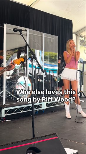 Ruby and The Thorns | Teen Rock Band on Instagram: "Happy Friday everyone! ❤️ And thank you to @riffwoodband for writing such a great song that we love to cover #blur #riffwood #teenband #garageband #coversong"