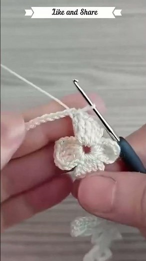 Easy Crochet Flower Mesh Pattern 🌸 | Join-as-You-Go Floral Motif Tutorial for Beginners