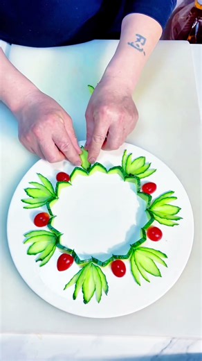 Plate decorating tutorial! #Plate Decorating Tutorial #Plating Skills @DOU+ helper