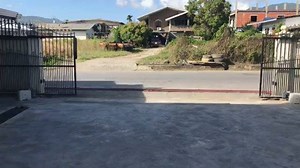 Double installation! MOOVY sliding gate operator of QUIKO unites ease...