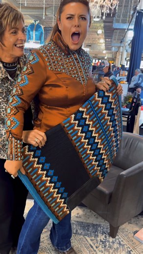 Show Shirt Reveal!!!🤩 Thank you to D Designs for making this BEAUTIFUL shirt!!!🐴 | Katie Van Slyke