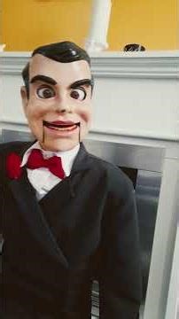 Slappy wünscht euch frohe Ostern #Gänsehaut #halloween #horror #goosebumps #film #movie #creepy