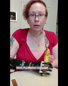 Kuinka amputaatio tehdään? Mallinukkena parka rouva Banaani! 🤣 | PuoliNainen - Arja Ahtaanluoma