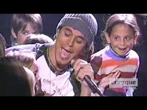 Enrique Iglesias - Addicted (LIVE)