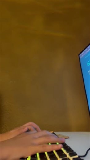 me typing crazy fast cuz uhhhh yeah also why tf does my voice sound so weird @PR0GRAMSCVFFUVS