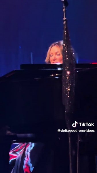 Delta Goodrem Sings 'Hold On' at Anniversary Show