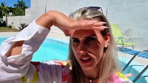 Como LIMPAR a Piscina MINHA ROTINA. Vem ser meu Patreon e ganhe acesso a conteúdos exclusivos!! https://www.patreon.com/darleyjaqueline Me ofereça estrelas: fb.com/stars | Jaqueline Darley