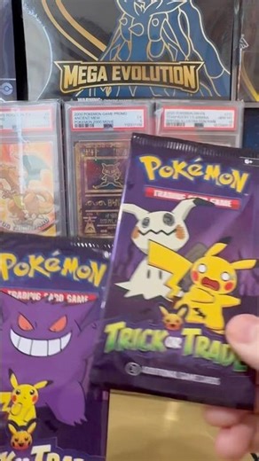 Trick or Treat? 👻 Pokémon Halloween Pack Opening!