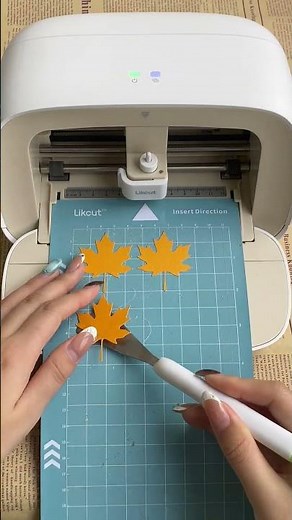 🍁✨ DIY Grateful Tree Card ✨🍁 #likcut #cricut #stickershop #crafttok #smallbusiness #papercrafts
