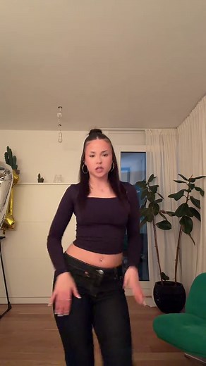 Chillin' Like a Villain Dance Tutorial