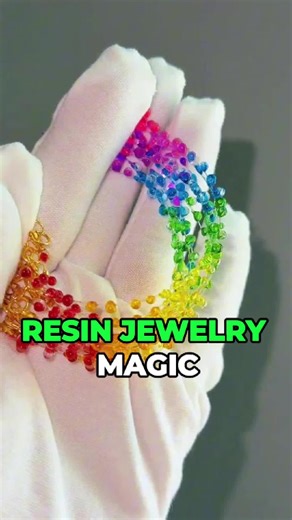 Transforming Thread and Resin into Hot Selling Jewelry