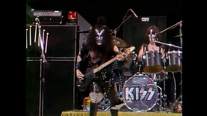 414K views · 22K reactions | She The Midnight Special ⚡️ NBC Studios Burbank, California, April 1, 1975 | The God Of Thunder | Facebook