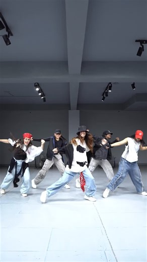 Nancy on Instagram: "Mic drop❌ Jaw Dropping ✅ No plans, just made this project through on the spot practice and creativity!🔥🙌🏻 Space:- @skoolofhiphopp BTS | Mic drop | Dance | DanceCover | DanceVibe | DanceChallenge | DanceVideo | Choreography | K-pop dance | Bts army | DancePassion | DanceProject #micdrop #trending #kpop #dancechallenge #explore"