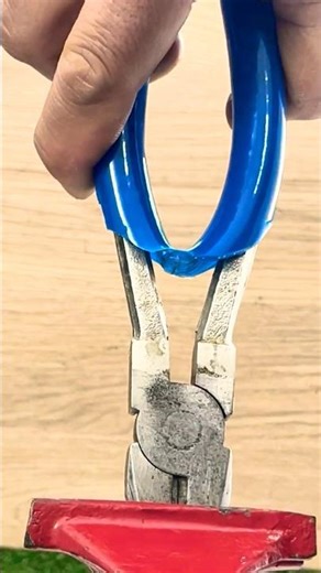 DIY Inventor Hack! Remember This Pliers Handle Trick!