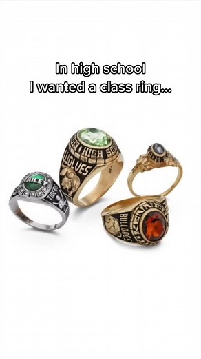My 2004 high school class ring. #jostens #classring #highschool #rings #artist #timecapsule