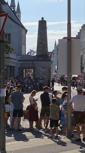 7. August: Ausnahmezustand in Straubing – das Gäubodenvolksfest beginnt! 🥨🍻