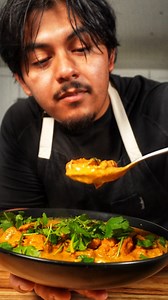 BUTTER chicken made the EL COOK way! To 🐝 honest I always thought butter chicken was overrated, but that was because I was a monkey. Now that you know how to make it, EL COOK THAT LIKE BUTTON! #butterchicken Here is my recipe my bois - MARINADE 2lbs chopped chicken thighs 1C greek yogurt 2tsp garam masala ½ tsp cayenne pepper 1tsp turmeric ½ tsp chili powder 1tsp paprika 1 lemons juice 2tsp Grated fresh ginger 2tsp Grated garlic 1tsp OCEAN (SALT) THE SAUCE Oil for sauteeing 1/2 onion, sliced 3 