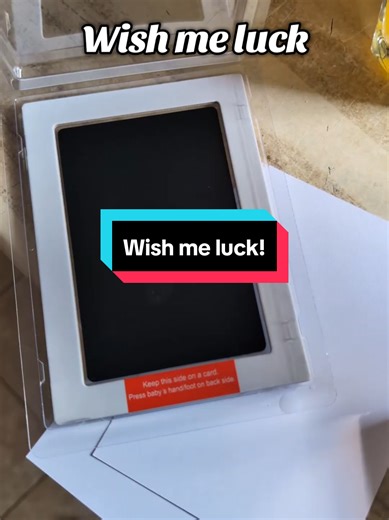 Just opened up this paw print ink pad and it’s completely safe for pets and even babies, which makes it such a handy keepsake kit. The only challenge? Getting Maybel to stay still long enough to actually use it. These pads give a clean paw print without any mess on their fur, so you can capture a memory to keep forever – whether that’s in a frame, a scrapbook, or even digitised as artwork. Link’s here if you want to give it a go with your own little troublemaker.