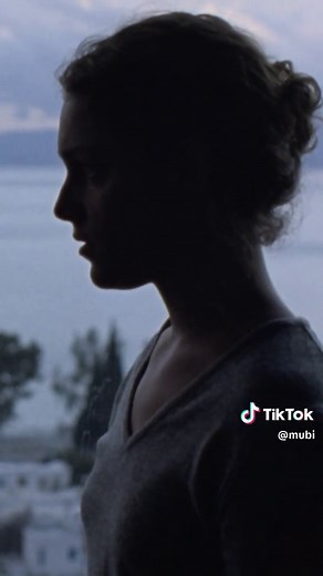 Unclassifiable, weird and provocative. Athina Rachel Tsangari's Greek New Wave feature, ATTENBERG.