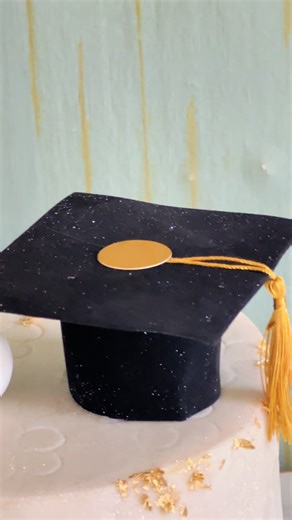 Celebrate every milestone with a cake from us #nezacakes #graduation #graduationcake #congratulations #creatorsearchinsight