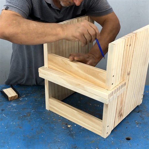 Este diseño se transforma en segundos! Banco a Escalera - Tutorial de Carpintería Fácil | TodoMadera