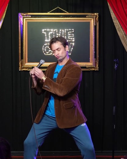 FRENCH COMEDIAN Has London In STITCHES! #standucomedy #londoncomedy #frenchcomedian | Punchline