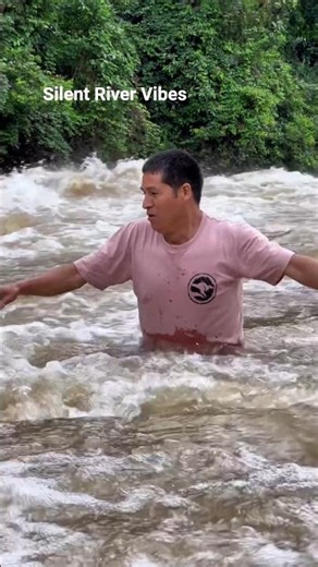Man & The Flow#RiverWithMan#ManAndNature#PeacefulNature#NatureLovers#RiverJourney