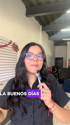 Llegan juntos…y salen con 2x1 😏 Porque las rutas se disfrutan más agarrando cintura que yendo solo 🖤 📍Moto Market — promo por tiempo limitado #ParejasBiker #BikerCouple #MotoMarket #ParaTi #Guatemala