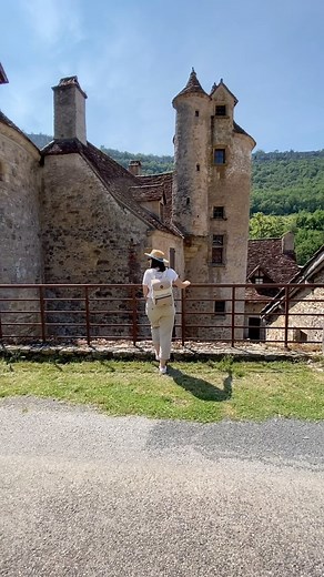 1.5K views · 199 reactions | Ça y est, les vacances de printemps sont enfin là ! Voici un petit avant-goût de ce qui vous attend dans les prochaines semaines dans le LOT  Vous n’avez pas encore décidé de votre prochaine destination ? Il est encore temps de choisir notre petit coin de paradis !  Lot Tourisme - C. Asquier, S. Alibert #tourismelot | Lot Tourisme | Facebook