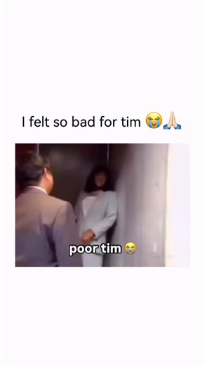 Streamers and pop culture | Sometimes life throws someone into a situation so awkward, so unfair, or so unintentionally comedic that you can’t help but feel bad — even... | Instagram