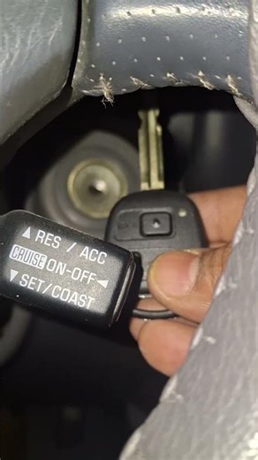 land cruiser program remote 2000 #carkeys #caraccessories #اكسبلور