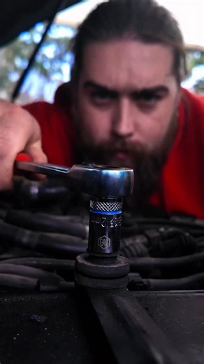 Artur Gushchevarov | How often does this happen to you? When a socket drops into the engine #car #Carlovers | Instagram