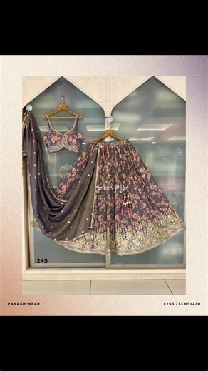 𝗢𝘄𝗻 𝘁𝗵𝗲 𝘀𝗽𝗼𝘁𝗹𝗶𝗴𝗵𝘁 𝗶𝗻 𝘁𝗵𝗲𝘀𝗲 𝗕𝗼𝗹𝗹𝘆𝘄𝗼𝗼𝗱-𝘀𝘁𝘆𝗹𝗲 𝗹𝗲𝗵𝗻𝗴𝗮𝘀, 𝘄𝗼𝘃𝗲𝗻 𝘄𝗶𝘁𝗵 𝗽𝘂𝗿𝗲 𝗹𝘂𝘅𝘂𝗿𝘆 𝗮𝗻𝗱 𝗵𝗮𝗻𝗱𝘄𝗼𝗿𝗸 𝗮𝗿𝘁𝗶𝘀𝘁𝗿𝘆. 𝗟𝗶𝗺𝗶𝘁𝗲𝗱 𝗽𝗶𝗲𝗰𝗲𝘀, 𝗲𝗻𝗱𝗹𝗲𝘀𝘀 𝗮𝗱𝗺𝗶𝗿𝗮𝘁𝗶𝗼𝗻......𝗣𝘂𝗿𝗲 𝗳𝗮𝗯𝗿𝗶𝗰𝘀, 𝗿𝗼𝘆𝗮𝗹 𝗰𝗿𝗮𝗳𝘁𝘀𝗺𝗮𝗻𝘀𝗵𝗶𝗽, 𝗮𝗻𝗱 𝘁𝗵𝗲 𝗰𝗵𝗮𝗿𝗺 𝗼𝗳 𝗕𝗼𝗹𝗹𝘆𝘄𝗼𝗼𝗱 — 𝘁𝗵𝗲𝘀𝗲 𝗿𝗮𝗿𝗲 𝗱𝗲𝘀𝗶𝗴𝗻𝗲𝗿 𝗹𝗲𝗵𝗻𝗴𝗮𝘀 𝗮𝗿𝗲 𝘄𝗮𝗶𝘁𝗶𝗻𝗴 𝗳𝗼𝗿 𝘁𝗵𝗲𝗶𝗿 𝗤𝘂𝗲𝗲𝗻...... All lehngas are made on pur