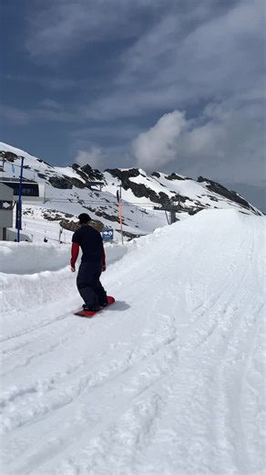 17K views · 64 reactions | @huntergoulet with a real life slow motion ramp 勞 at the Nitro x @elooa Camp Good Times at @kitzsteinhornsnowpark Join us again this winter for a Camp Good Times event… stay tuned for more details or check out @elooa #NitroTeam #SummerBoarding  @knut_eliassen @apple | Nitro Snowboards | Facebook