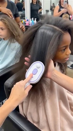 Spray While Combing! Red Light Hair Growth Comb #hairgrowth #haircare #shorts #tiktokmademebuyit