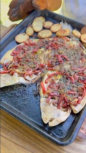 This is how I cook fresh fish in a clay oven 🎣 | #fish #recipe #shorts