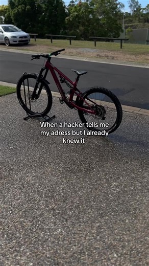 When a Hacker Reveals My Address: A Funny Surprise