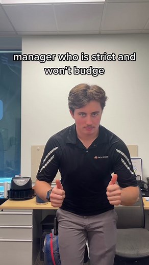 Differences Between a Strict Manager and a Chill Manager